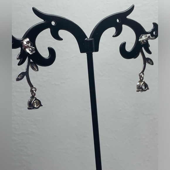 Early Silpada Rare Sterling Silver, Marcasite & CZ Floral Vine Drop Earrings - Picture 3 of 16
